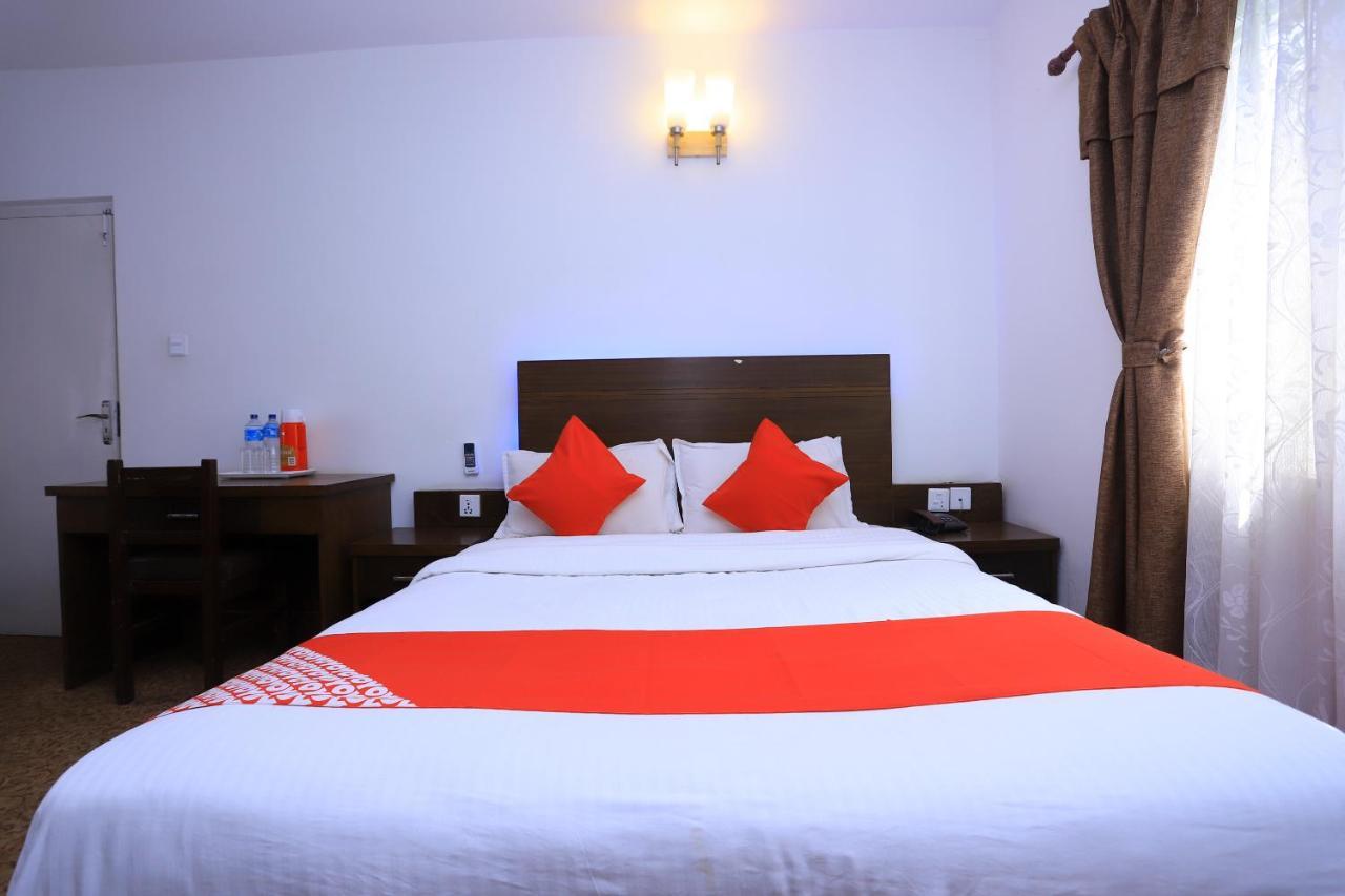 Dharampur Oyo 591 Hotel Blue Moon المظهر الخارجي الصورة