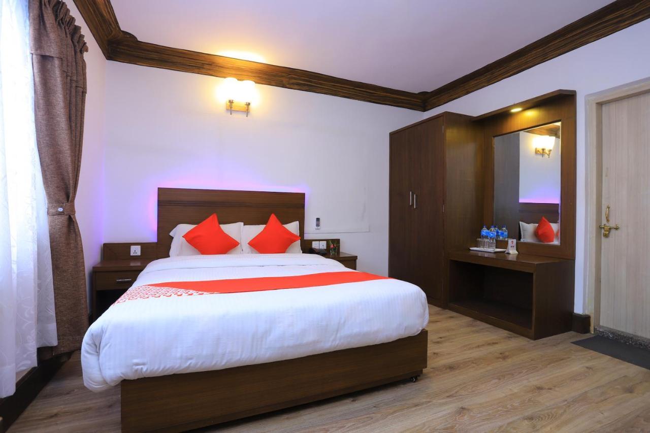 Dharampur Oyo 591 Hotel Blue Moon المظهر الخارجي الصورة