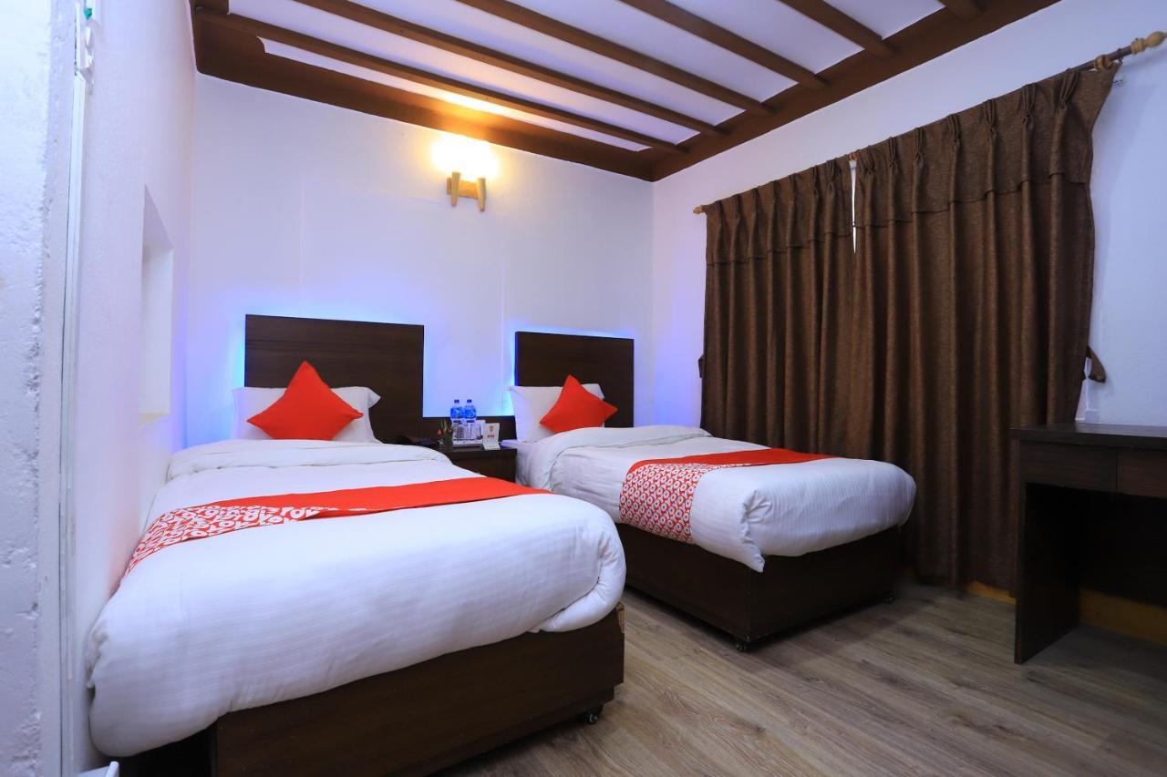 Dharampur Oyo 591 Hotel Blue Moon المظهر الخارجي الصورة