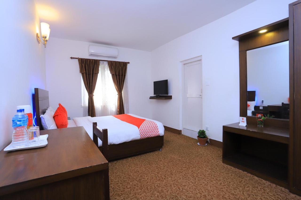 Dharampur Oyo 591 Hotel Blue Moon المظهر الخارجي الصورة